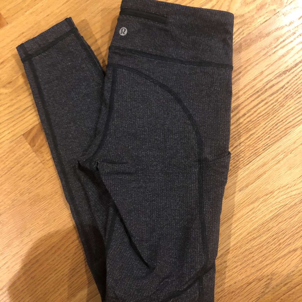 Lululemon herringbone running leggings size 6